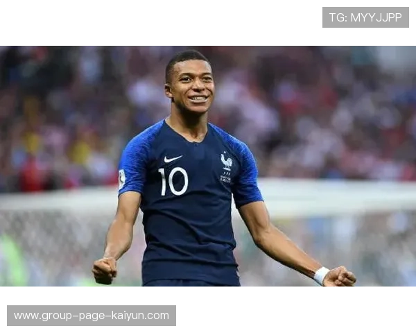 姆巴佩与当地青训营拍摄纪录片，用影像讲故事