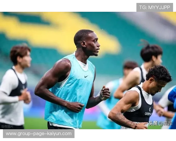 大连五外援策略获球迷点赞，攻守均衡成关键