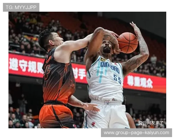 山东高速男篮外线投射精准,三分球成为制胜法宝 山东高速男篮外线投射精准,三分球成为制胜法宝