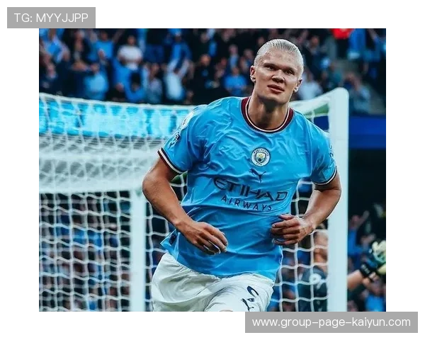 哈兰德奔袭半场后分球创造机会:速度与智慧的前场博弈 哈兰德奔袭半场后分球创造机会:速度与智慧的前场博弈