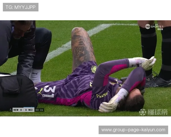 埃德森出击化解单刀，曼城门前稳住，曼城门将埃德森怎么样